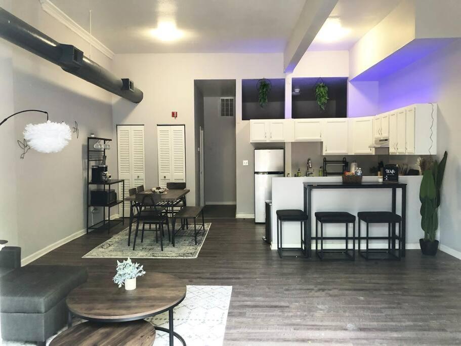 Appartamento Downtown Cleveland -Modern First Floor Unit Esterno foto