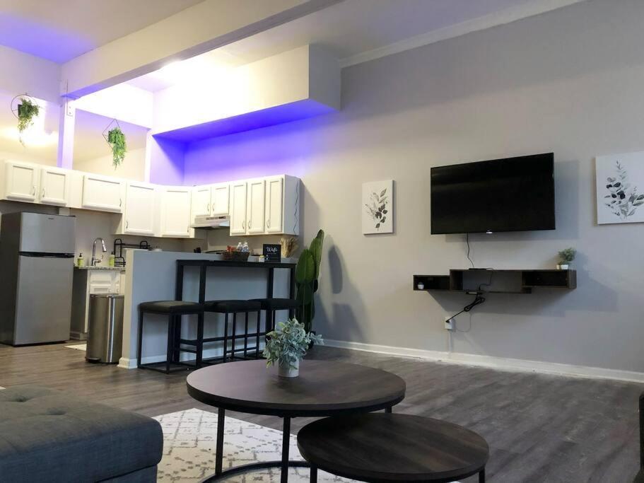 Appartamento Downtown Cleveland -Modern First Floor Unit Esterno foto