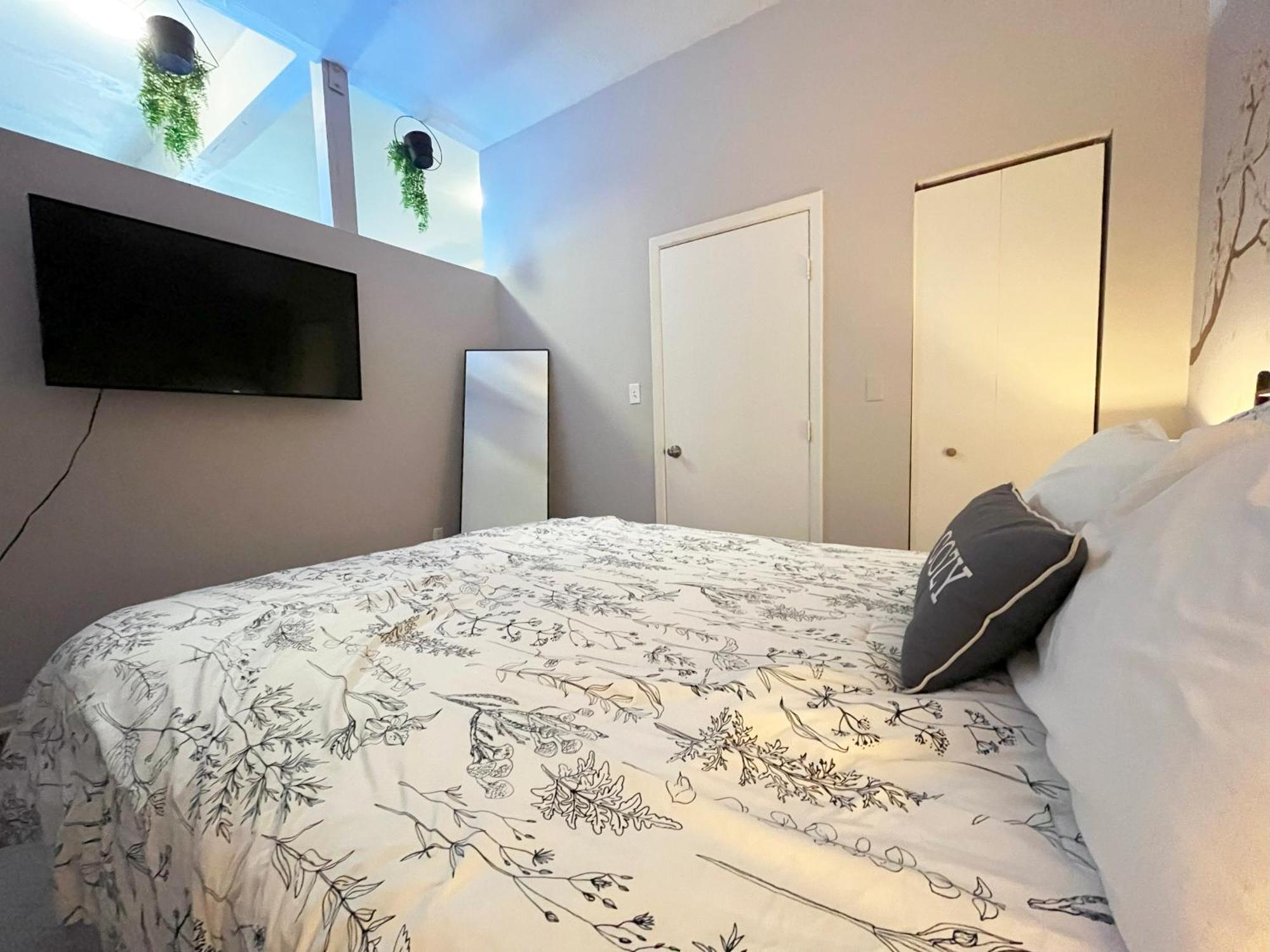 Appartamento Downtown Cleveland -Modern First Floor Unit Esterno foto