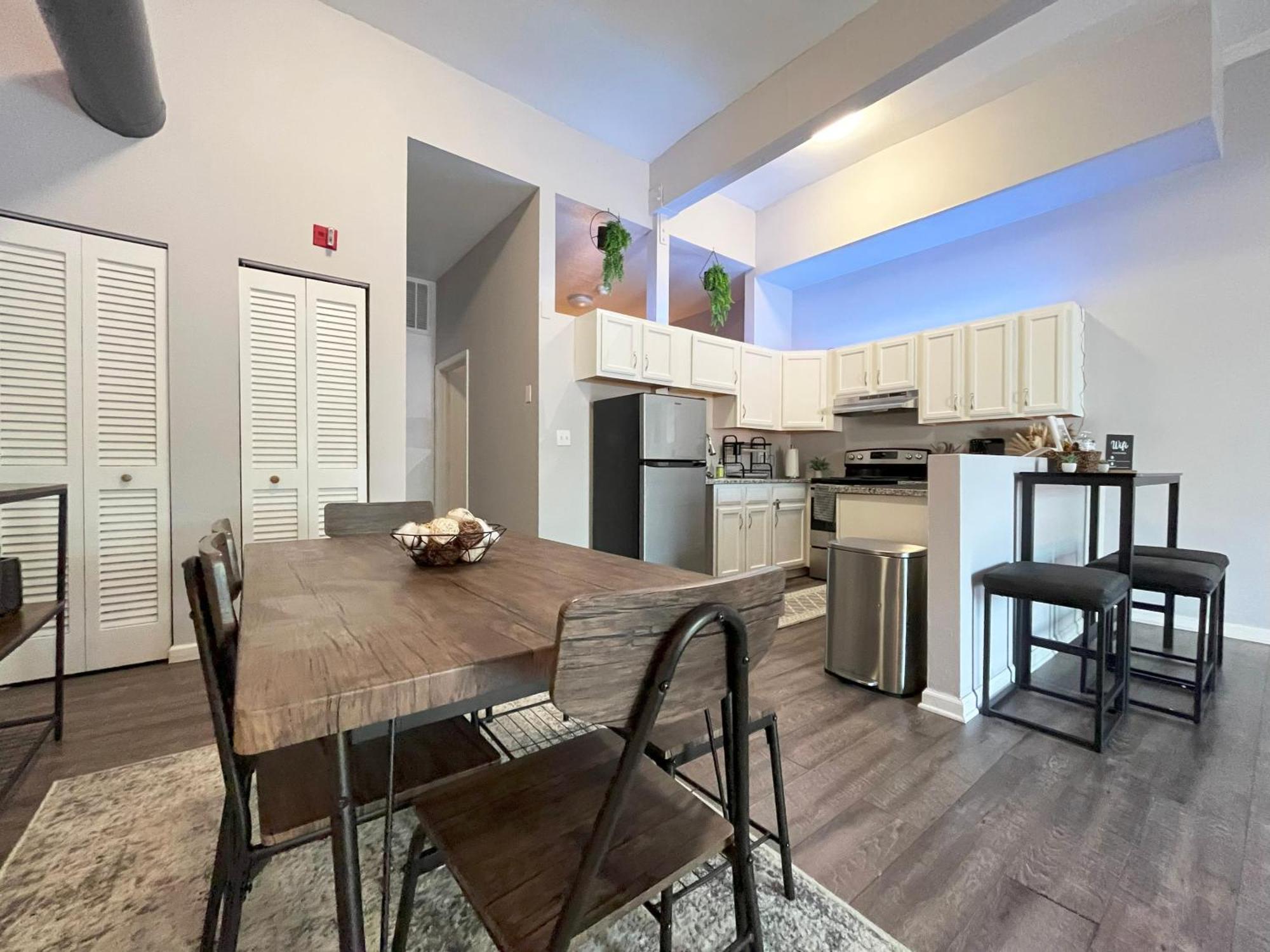 Appartamento Downtown Cleveland -Modern First Floor Unit Esterno foto
